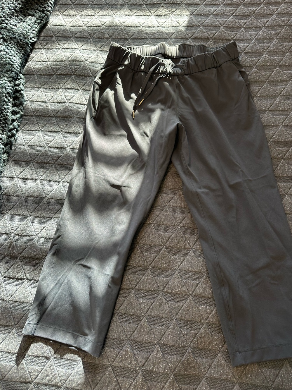 lululemon athletica Cropped Ankle Pants in navy